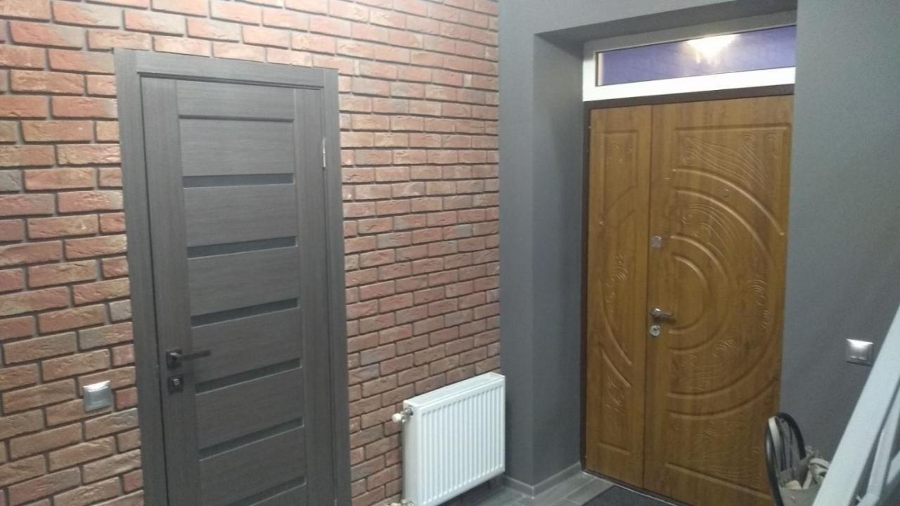 Uzhorod 3 Room Lovely House Extérieur photo